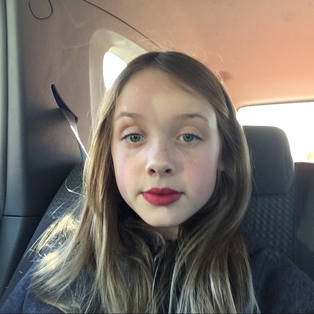 Meet your Posher, Lisa